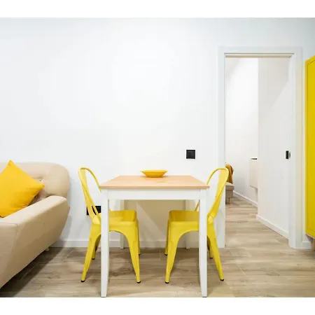 Apartamento Amarillo En Atocha Madryt Zewnętrze zdjęcie